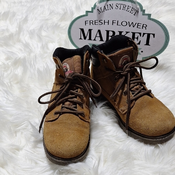 Brama Other - Brahma Tan and Black Boots